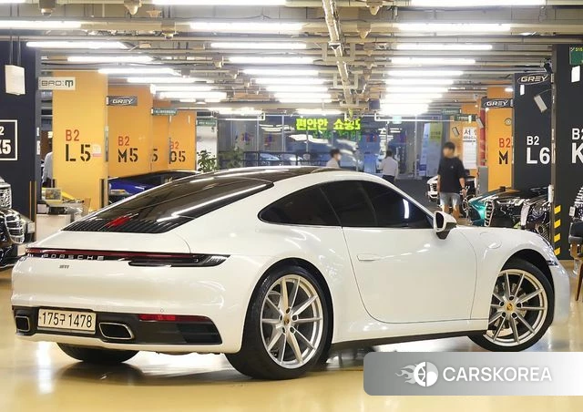 Porsche 911(992) id 4594002 из Кореи 12