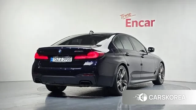 BMW 5 Series (G30) id 3479212 из Кореи 12