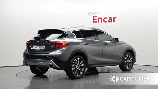 Infiniti QX30 id 4568217 из Кореи 12