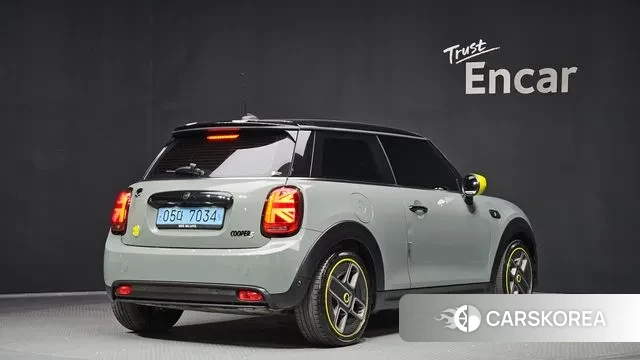 Mini Cooper Electric id 3610977 из Кореи 12