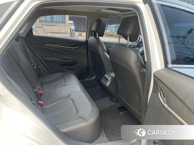 Buick Yinglang 2023 Белый из Китая, фото 6