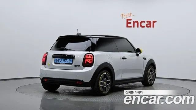 Mini Cooper Electric id 2910597 из Кореи 12