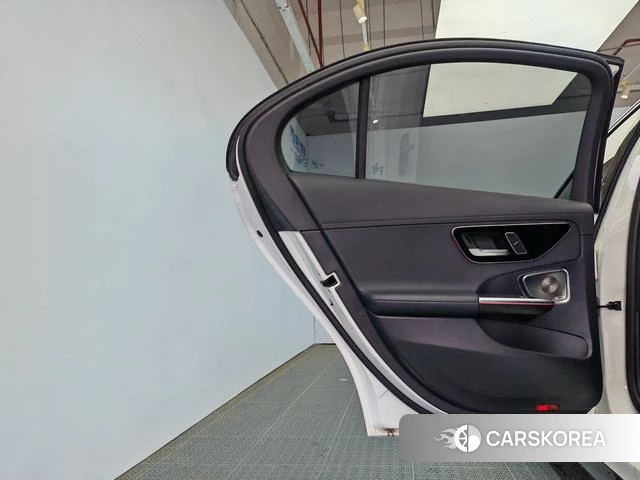 Mercedes-Benz Class C id 4335649 из Китая 12