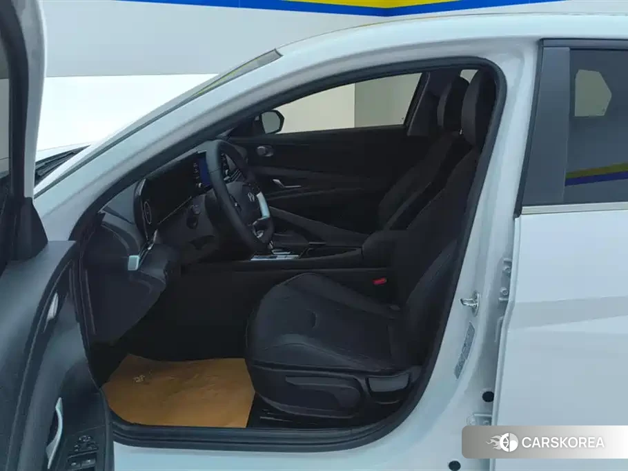 Hyundai Elantra id 4538575 из Китая 8