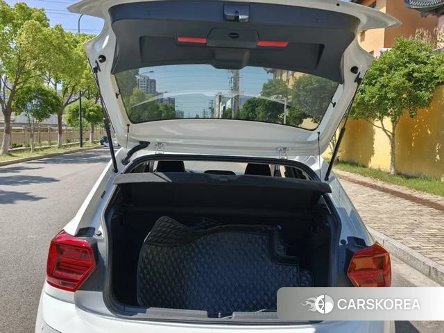Volkswagen Polo id 4335045 из Китая 12