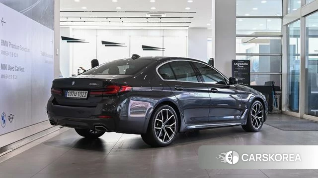 BMW 5 Series (G30) id 4489923 из Кореи 12