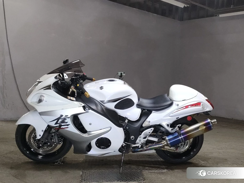 Проданный Suzuki GSX1300R HAYABUSA 2015 из Японии, фото 2