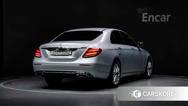 Mercedes-Benz E-Class W213 id 2990928 из Кореи 12
