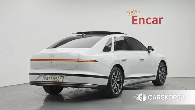 Hyundai Grandeur (GN7) id 4194399 из Кореи 12