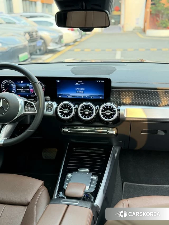 Mercedes-Benz GLB 2024 Черный из Китая, фото 2
