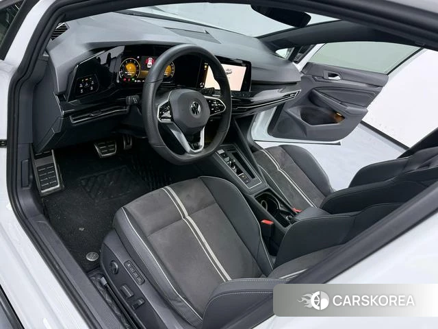 Volkswagen Golf 2024 Белый из Китая, фото 2