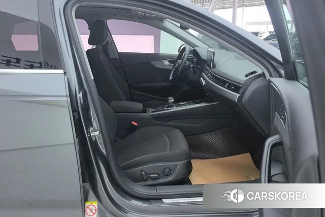 Audi A4L id 4253072 из Китая 9
