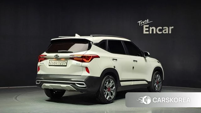 Kia Seltos id 4389881 из Кореи 12