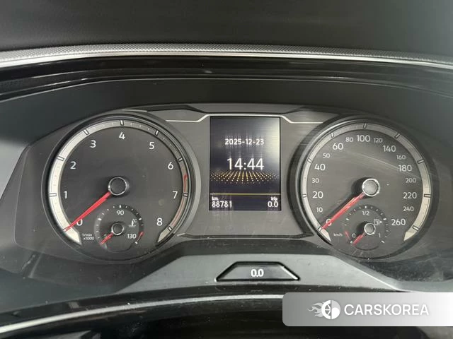 Volkswagen Tanyue 2021 Темно-серый из Китая, фото 2