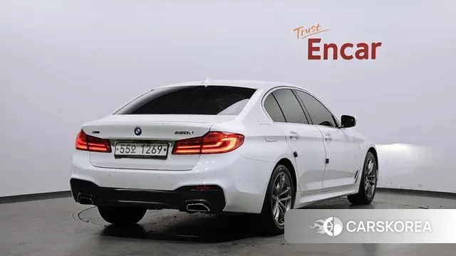 BMW 5 Series (G30) id 3563332 из Кореи 12