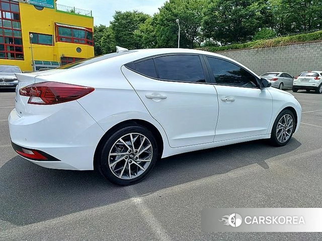 Hyundai The New Avante AD id 4471235 из Кореи 11