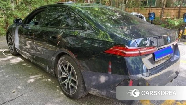 BMW i5 (G60) 2024 Черный из Кореи, фото 4