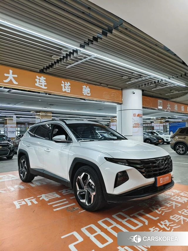 Hyundai Tucson 2023 Белый из Китая, фото 2