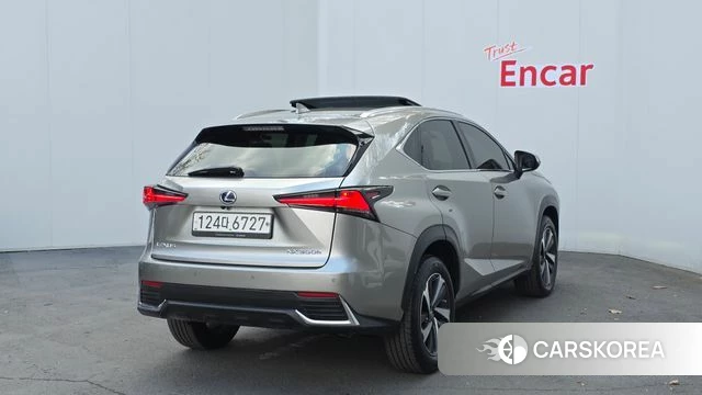 Lexus NX300h id 3819394 из Кореи 12