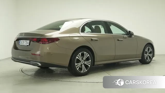 Mercedes-Benz E-Class W214 id 3052675 из Кореи 11