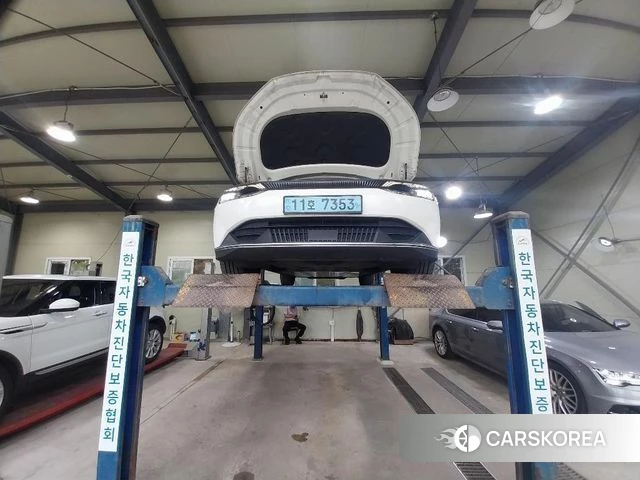 Kia EV6 2022 Белый из Кореи, фото 2