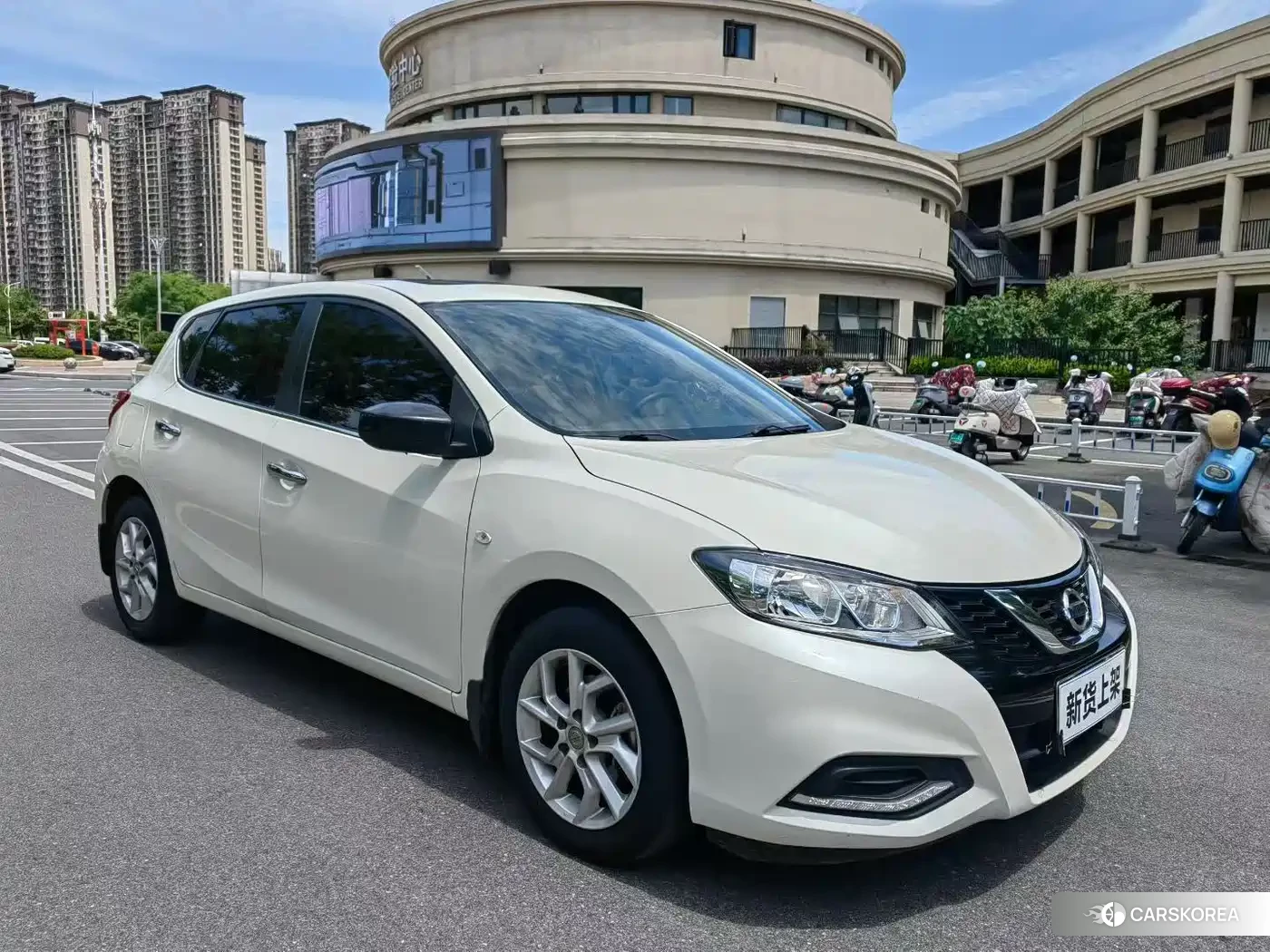 Nissan Tiida 2024 Белый из Китая, фото 2