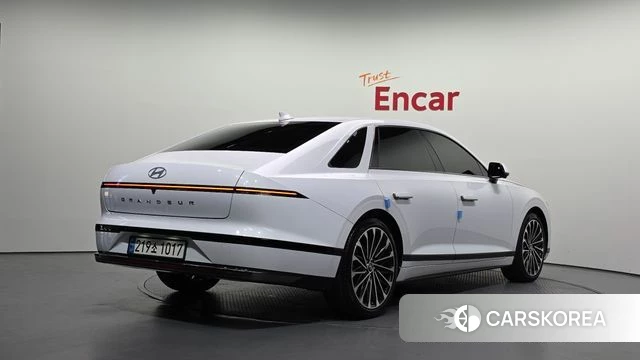 Hyundai Grandeur (GN7) id 4281515 из Кореи 12