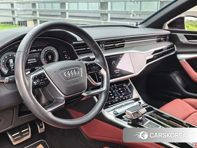 Audi A7L id 4277377 из Китая 10