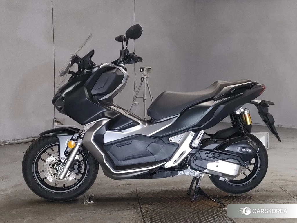 Проданный Honda ADV150 2019 из Японии