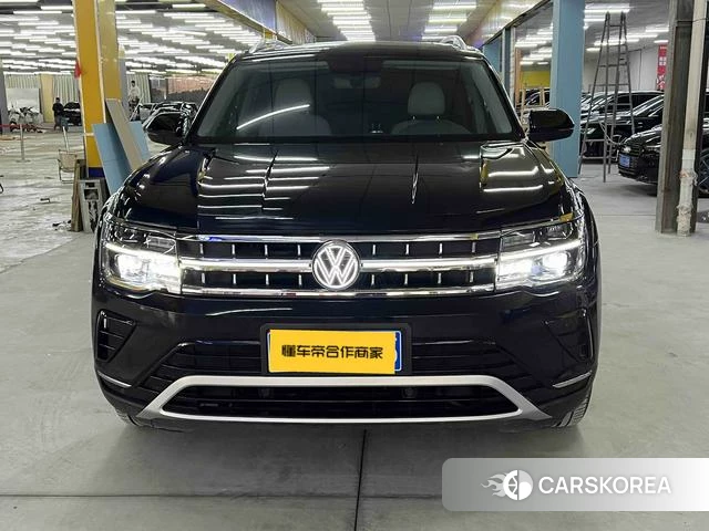Volkswagen Tourang 2022 Черный из Китая, фото 2