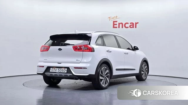 Kia Niro id 4180780 из Кореи 12