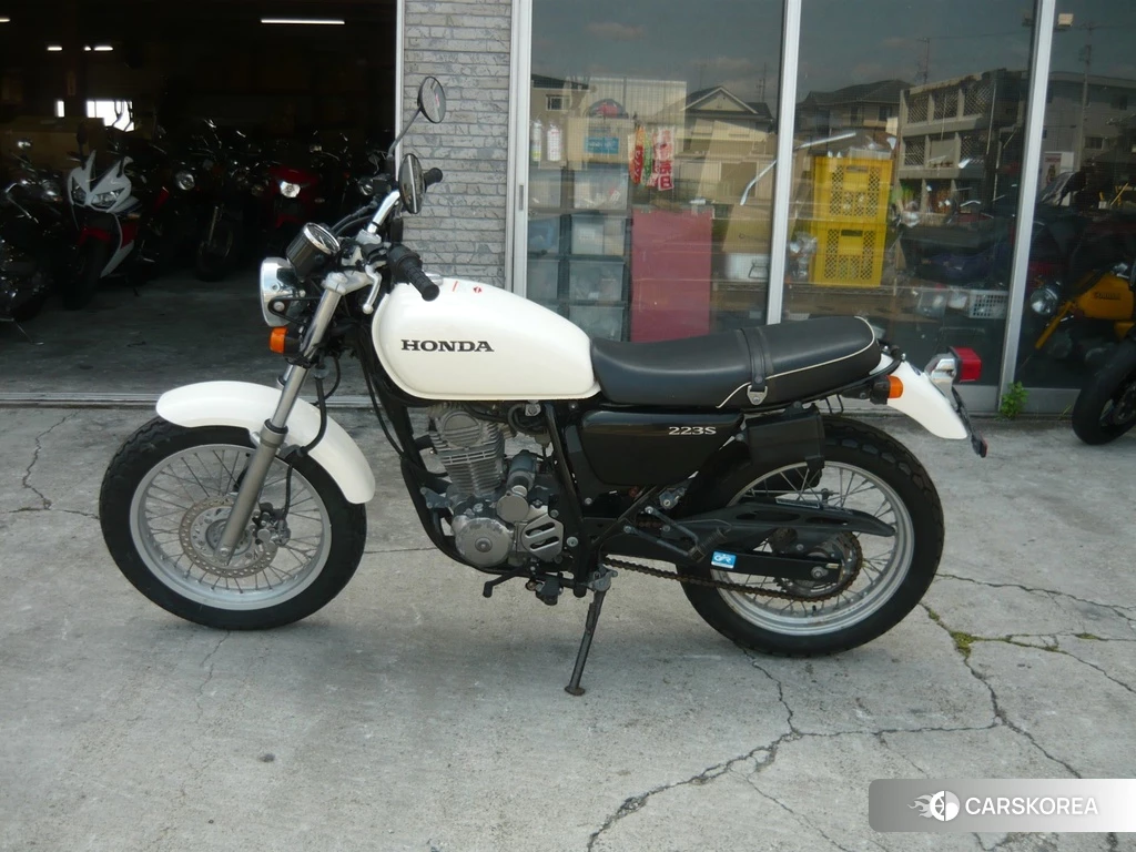 Проданный Honda CB223S 2012 из Японии, фото 2