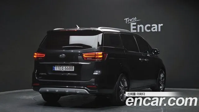 Kia The New Carnival id 2356543 из Кореи 12