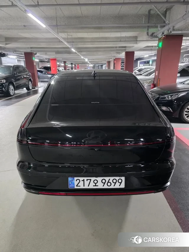 Hyundai Grandeur (GN7) id 3554972 из Кореи 10