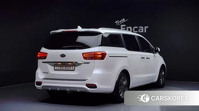 Kia The New Carnival id 3489672 из Кореи 12