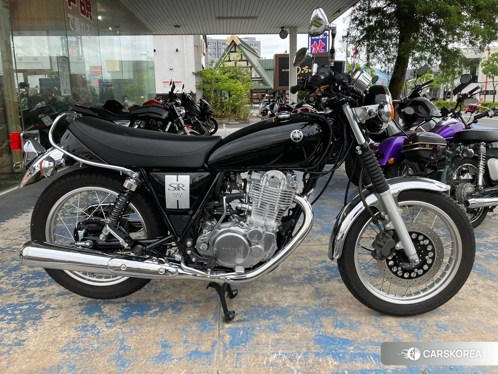 Проданный Yamaha SR 400 2020 из Японии