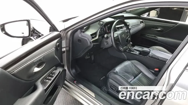 Lexus ES300h 7th generation id 2705615 из Кореи 12