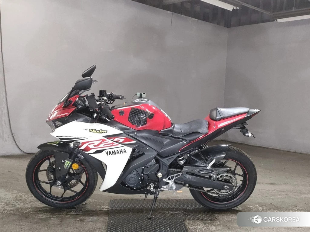 Проданный Yamaha YZF-R25 2014 из Японии