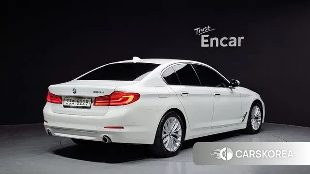 BMW 5 Series (G30) id 3505491 из Кореи 12