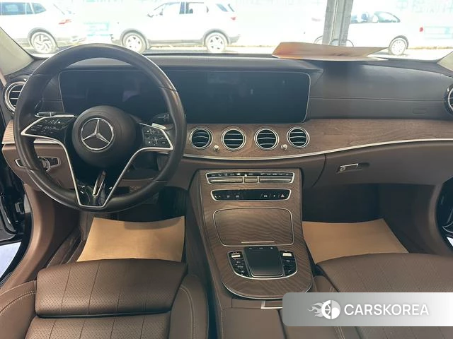 Mercedes-Benz E-class 2022 Черный из Китая, фото 3