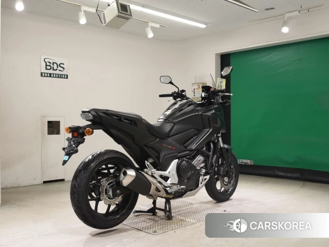 Проданный Honda NC750X 2017 из Японии, фото 2