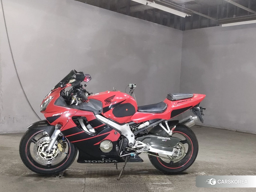 Проданный Honda CBR600F 2010 из Японии