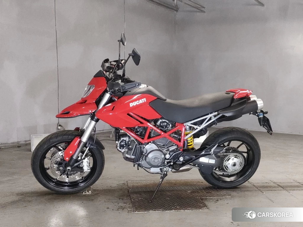 Проданный Ducati HYPERMOTARD 796 2010 из Японии, фото 2