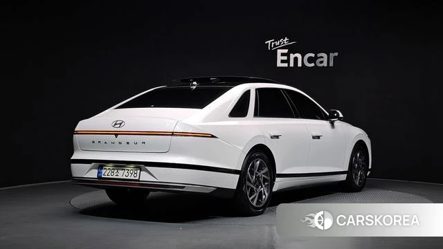 Hyundai Grandeur Hybrid (GN7) id 4360952 из Кореи 12