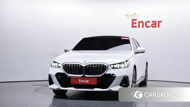 BMW 5 Series (G60) id 3882820 из Кореи 12