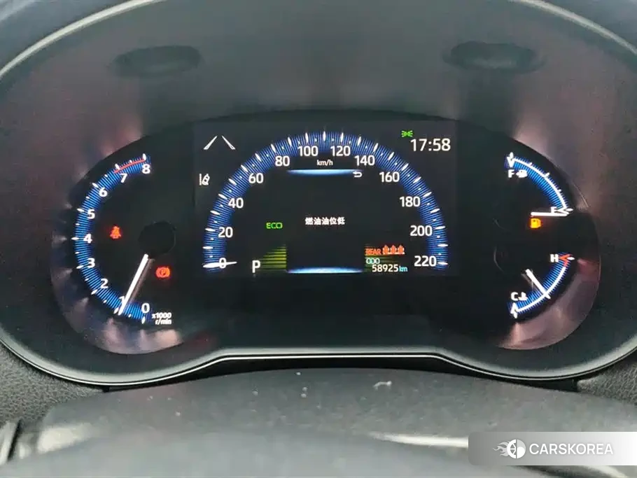 Toyota C-HR id 4546366 из Китая 8