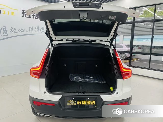 Volvo XC40 id 4211597 из Китая 9