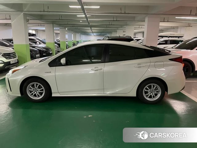 Toyota Prius 4th Generation 2019 Белый из Кореи, фото 2