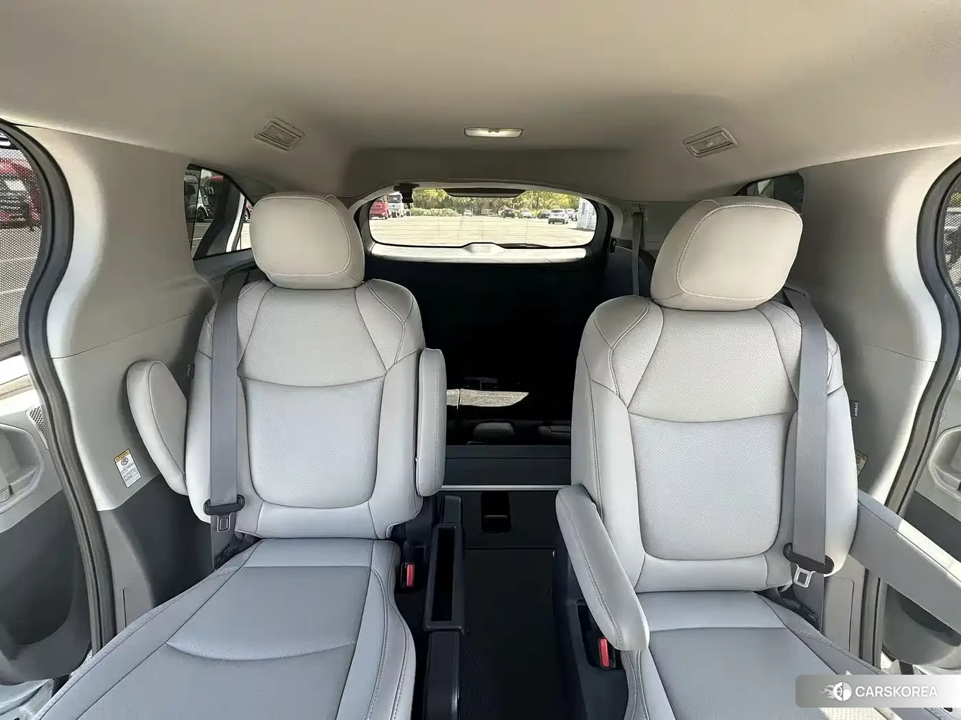 Toyota Sienna id 4600519 из Китая 12