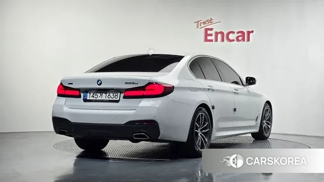 BMW 5 Series (G30) id 3379208 из Кореи 12